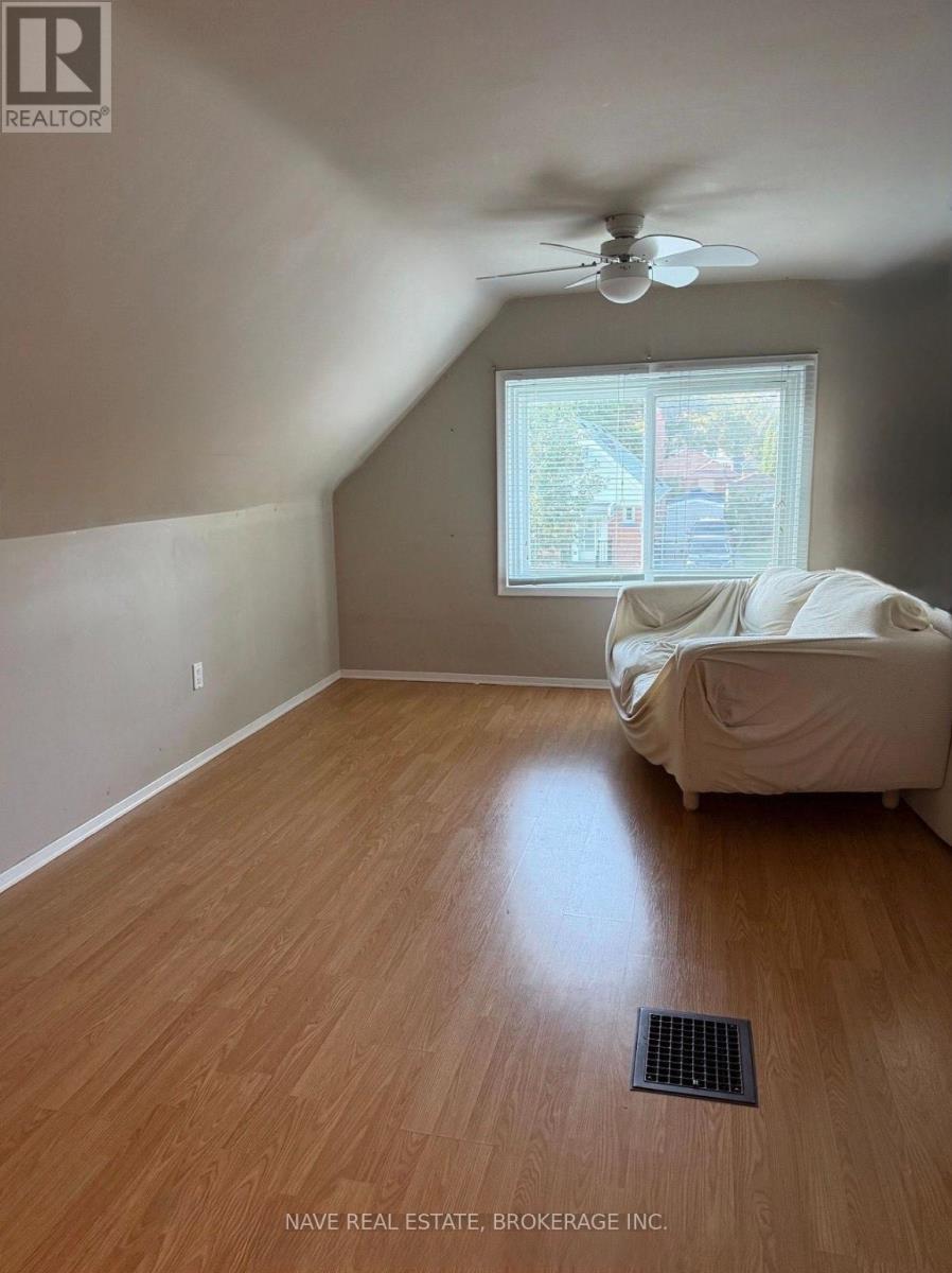 Main & 2nd Floor - 19 Westchester Street, Toronto, Ontario  M6M 2S4 - Photo 21 - W12725730