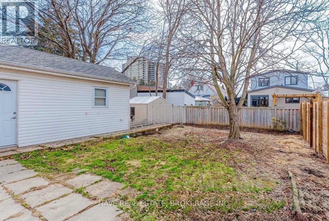 Main & 2nd Floor - 19 Westchester Street, Toronto, Ontario  M6M 2S4 - Photo 24 - W12725730