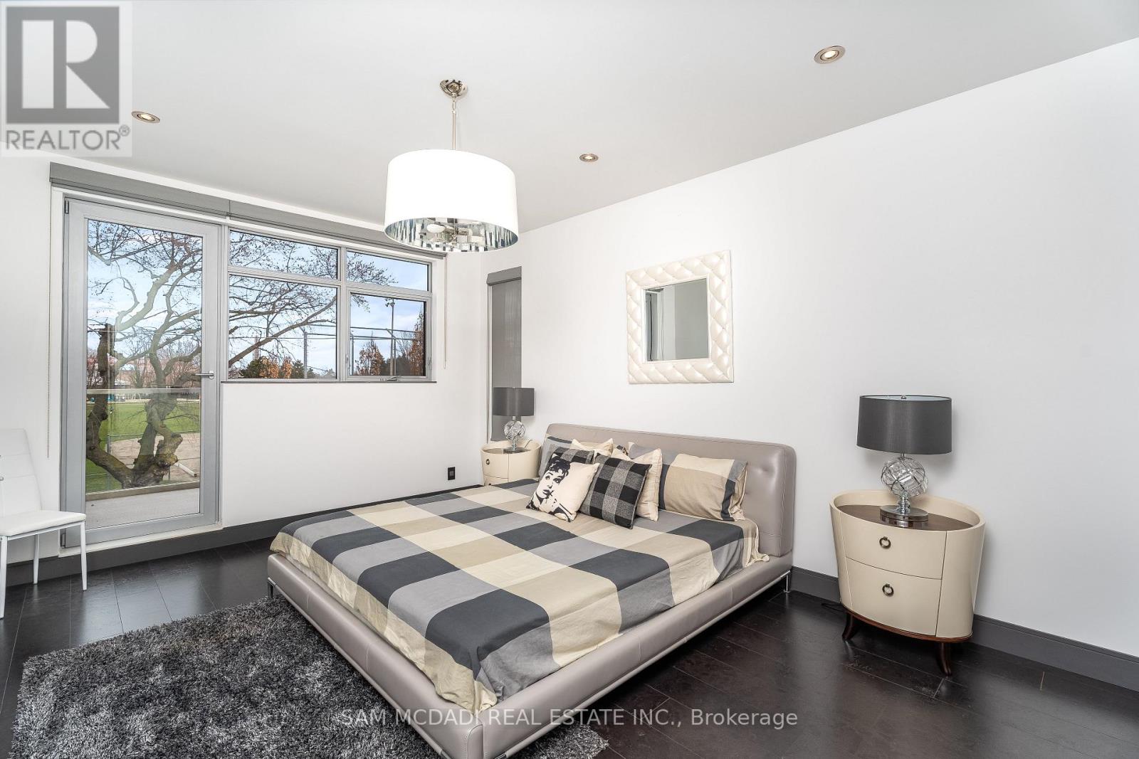 852 Goodwin Road, Mississauga, Ontario  L5G 4J7 - Photo 14 - W12725740