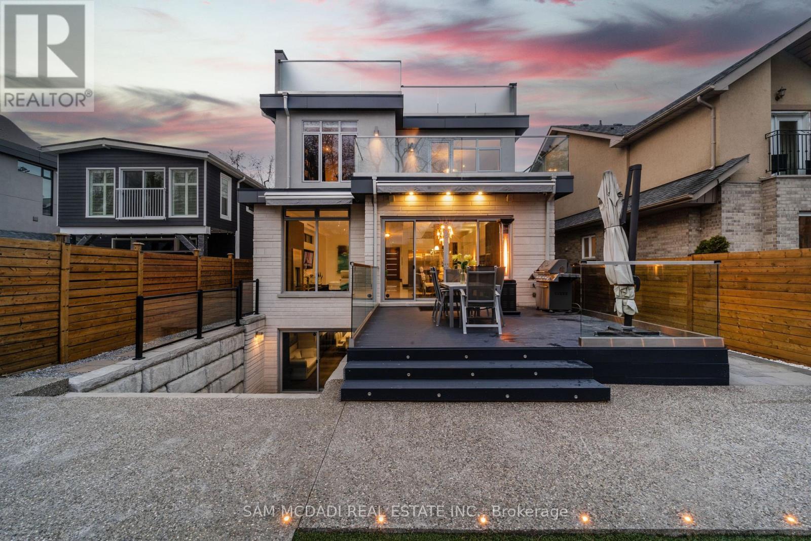 852 Goodwin Road, Mississauga, Ontario  L5G 4J7 - Photo 35 - W12725740