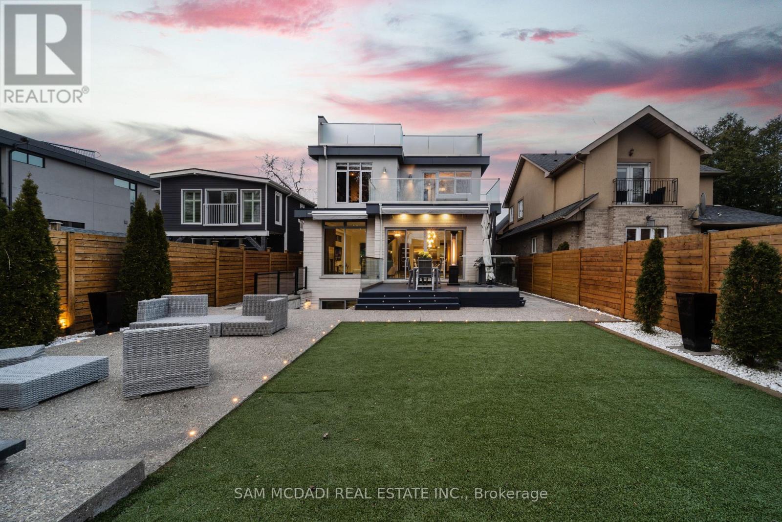 852 Goodwin Road, Mississauga, Ontario  L5G 4J7 - Photo 37 - W12725740