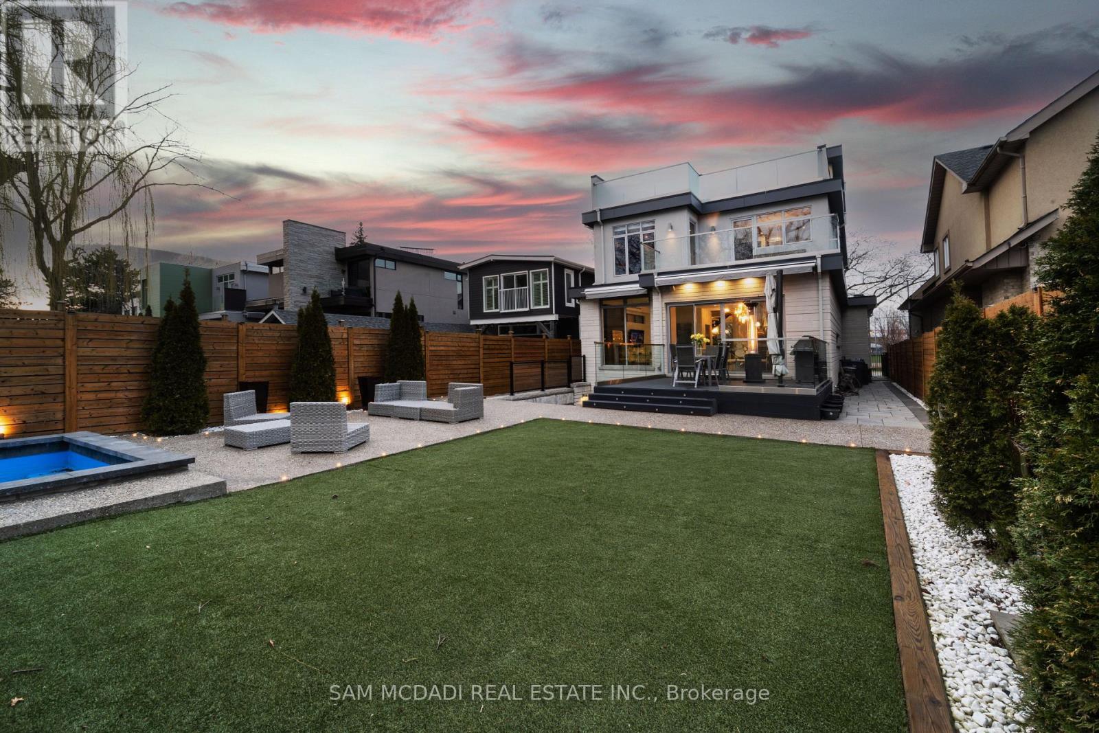 852 Goodwin Road, Mississauga, Ontario  L5G 4J7 - Photo 38 - W12725740