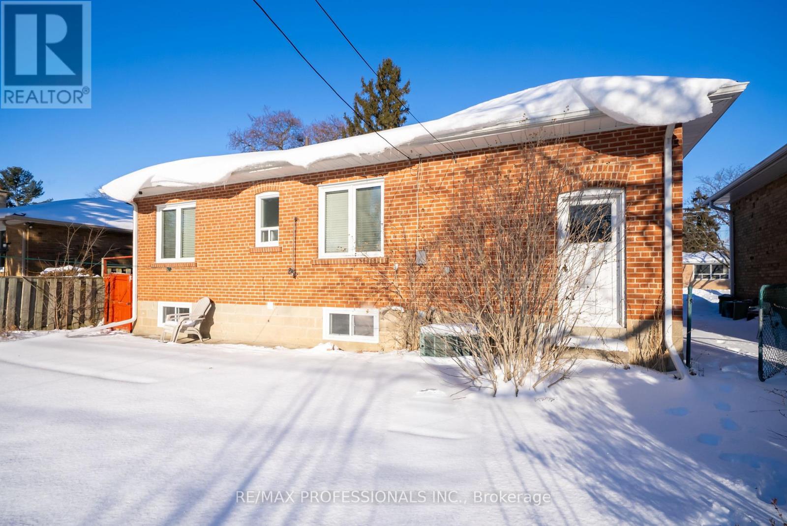 21 Lesmar Drive, Toronto, Ontario  M9B 2T9 - Photo 31 - W12725742