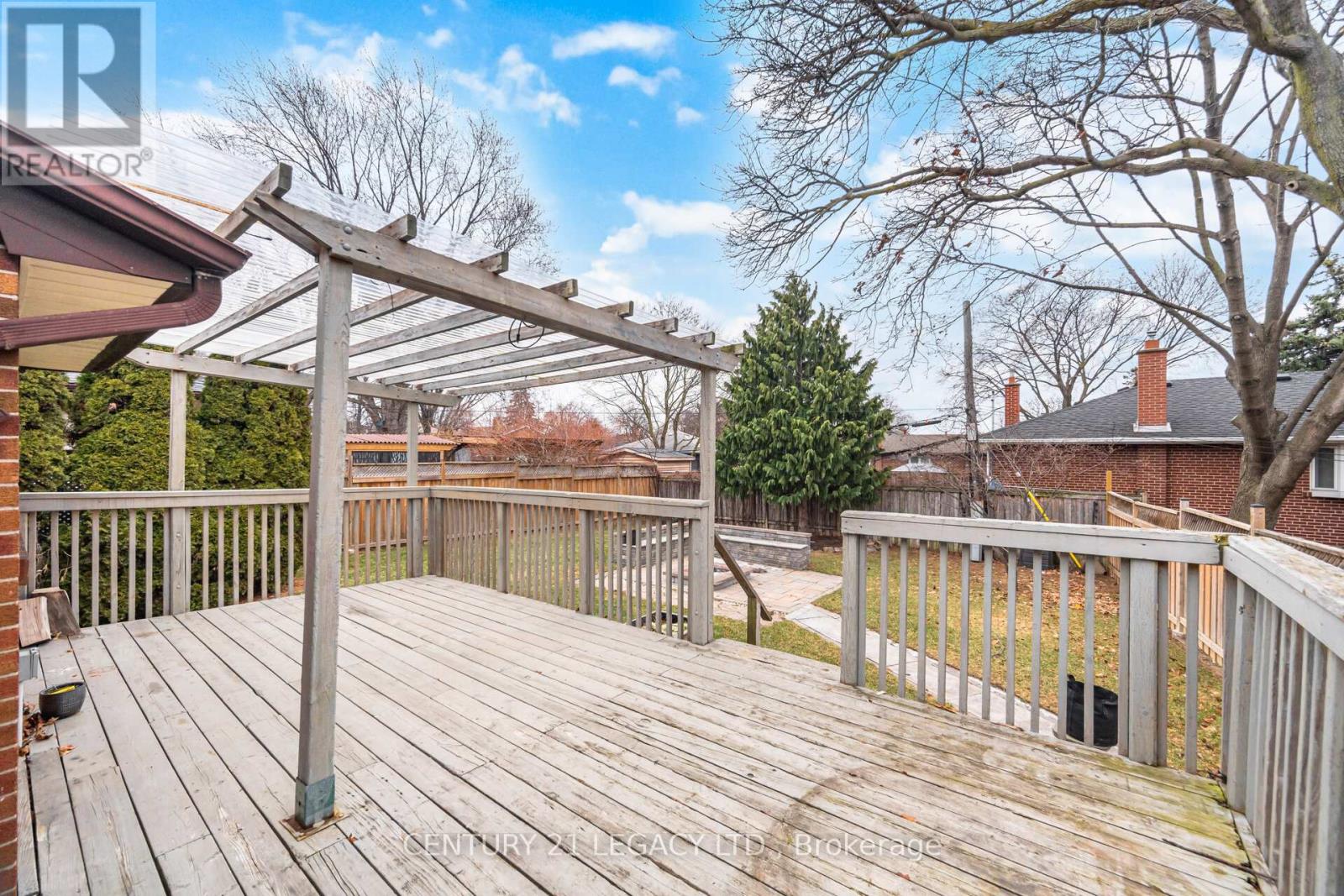 3 Deanefield Crescent, Toronto, Ontario  M9B 3B2 - Photo 44 - W12725778