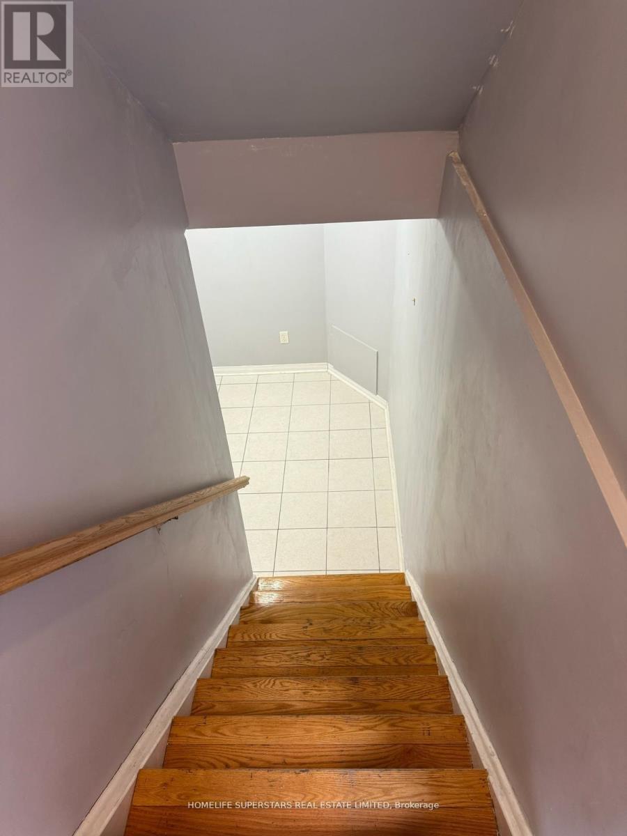 5207 Brookwood ( Bsmt) Court, Mississauga, Ontario  L5V 2N8 - Photo 3 - W12725864