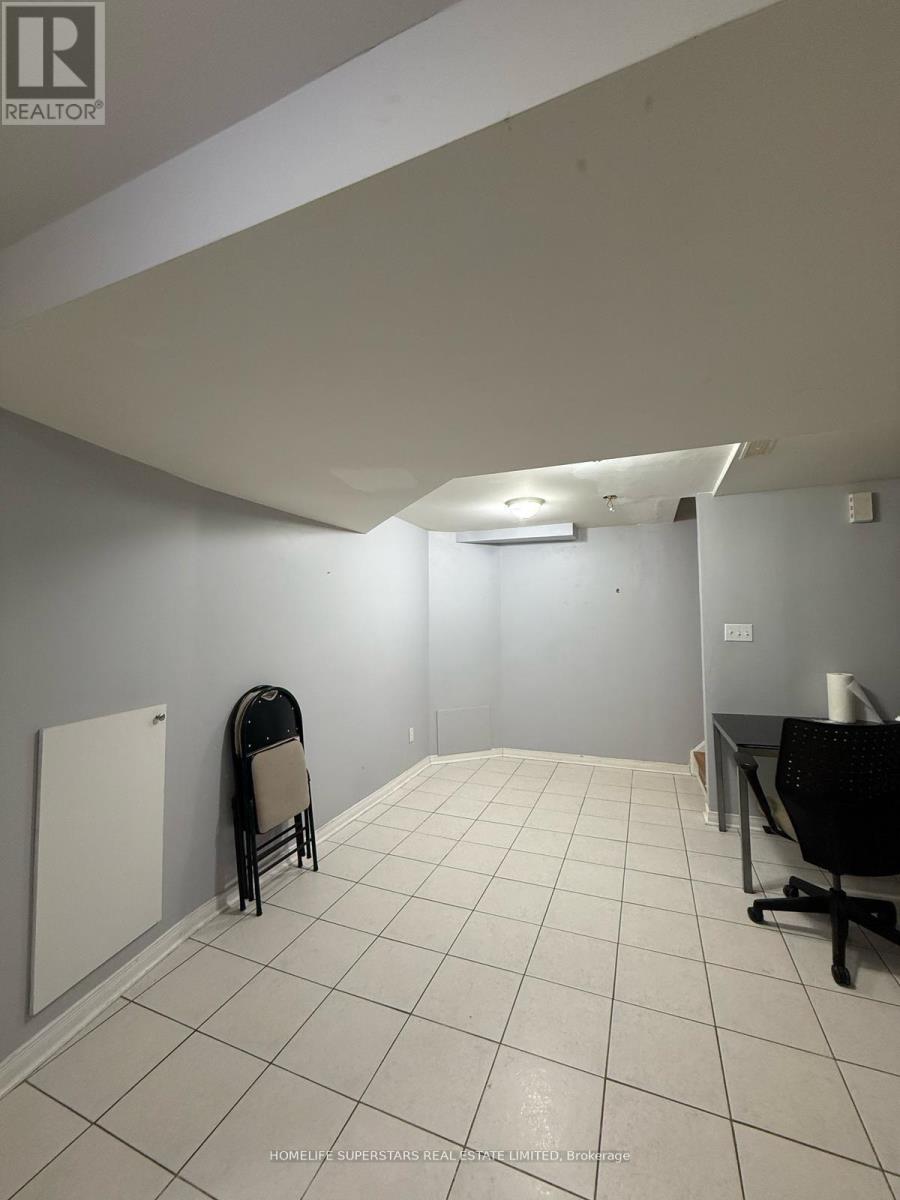 5207 Brookwood ( Bsmt) Court, Mississauga, Ontario  L5V 2N8 - Photo 6 - W12725864