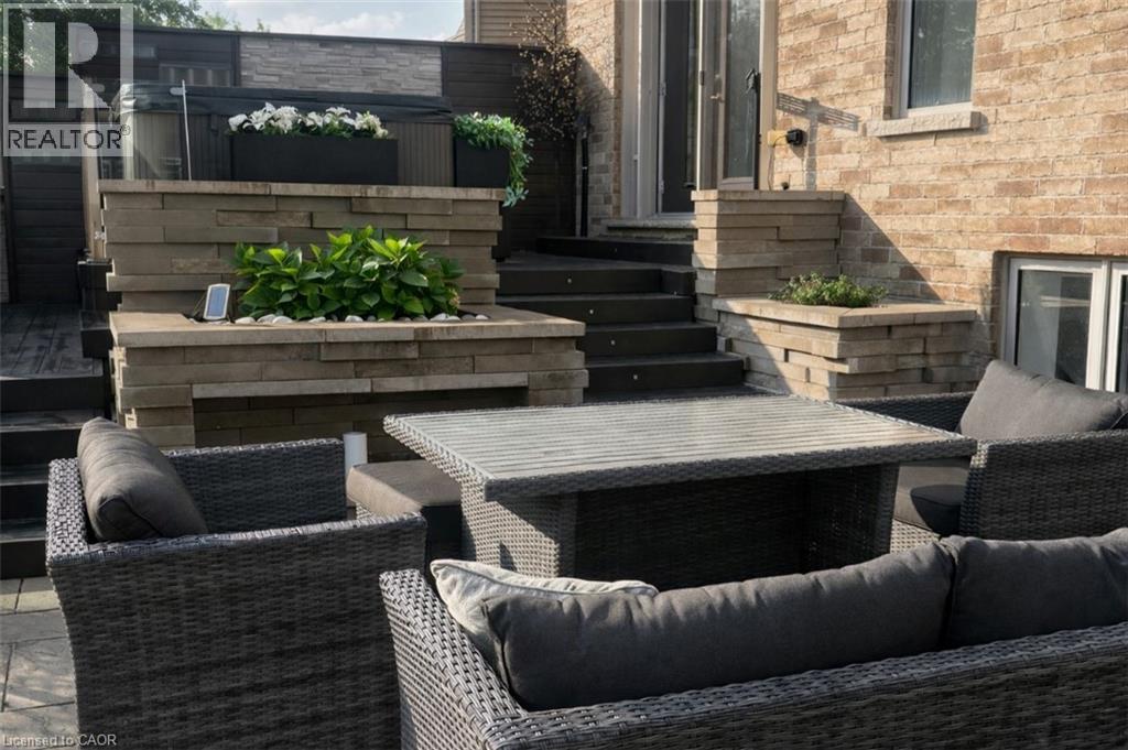 168 Echovalley Drive, Stoney Creek, Ontario  L8J 0H2 - Photo 6 - 40800274