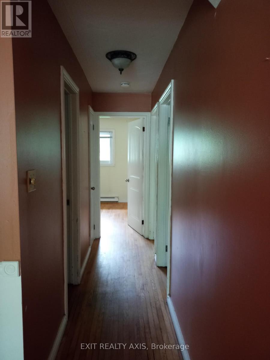 11 & 13 Bayview Crescent, Smiths Falls, Ontario  K7A 5B8 - Photo 10 - X12407426