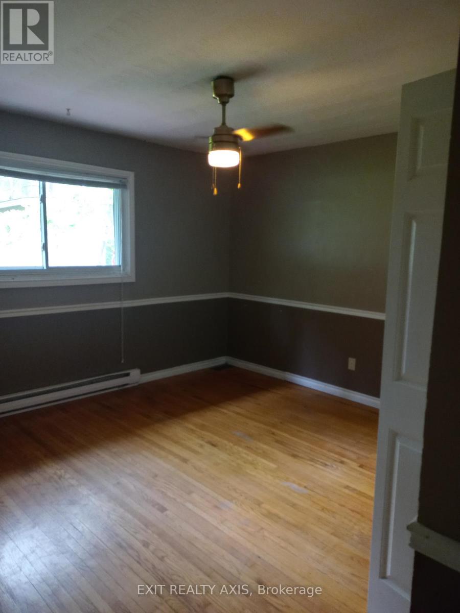 11 & 13 Bayview Crescent, Smiths Falls, Ontario  K7A 5B8 - Photo 15 - X12407426