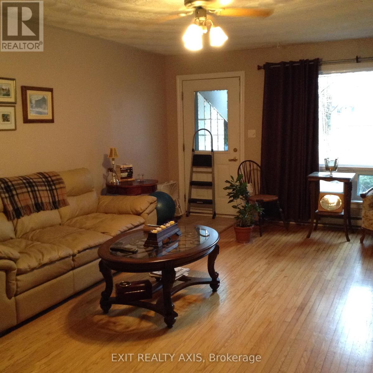 11 & 13 Bayview Crescent, Smiths Falls, Ontario  K7A 5B8 - Photo 22 - X12407426