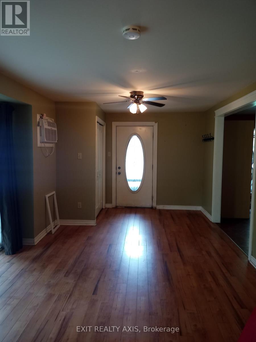 11 & 13 Bayview Crescent, Smiths Falls, Ontario  K7A 5B8 - Photo 18 - X12407426