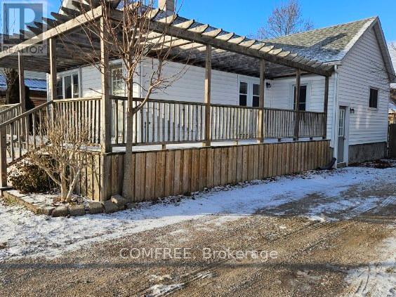 4360 Petrolia Line, Petrolia, Ontario  N0N 1R0 - Photo 5 - X12703568