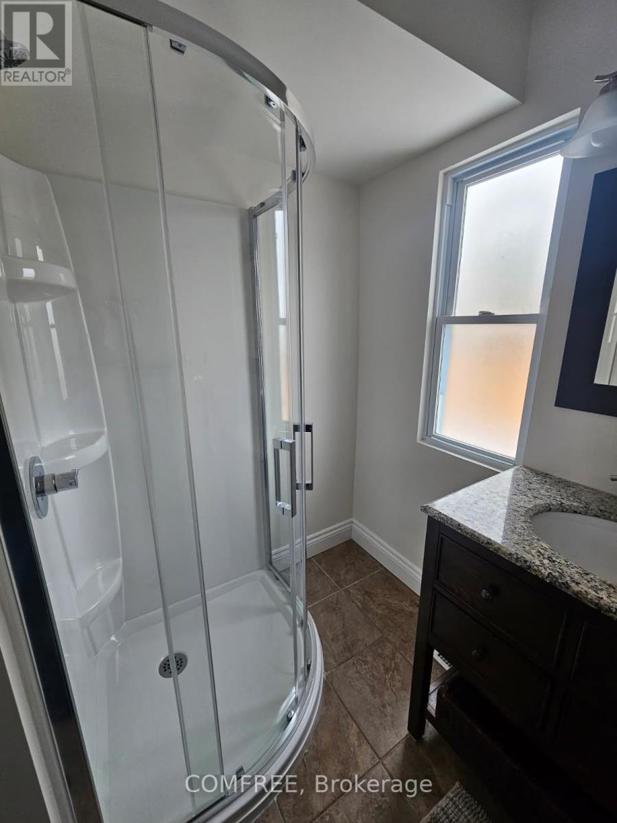 4360 Petrolia Line, Petrolia, Ontario  N0N 1R0 - Photo 15 - X12703568