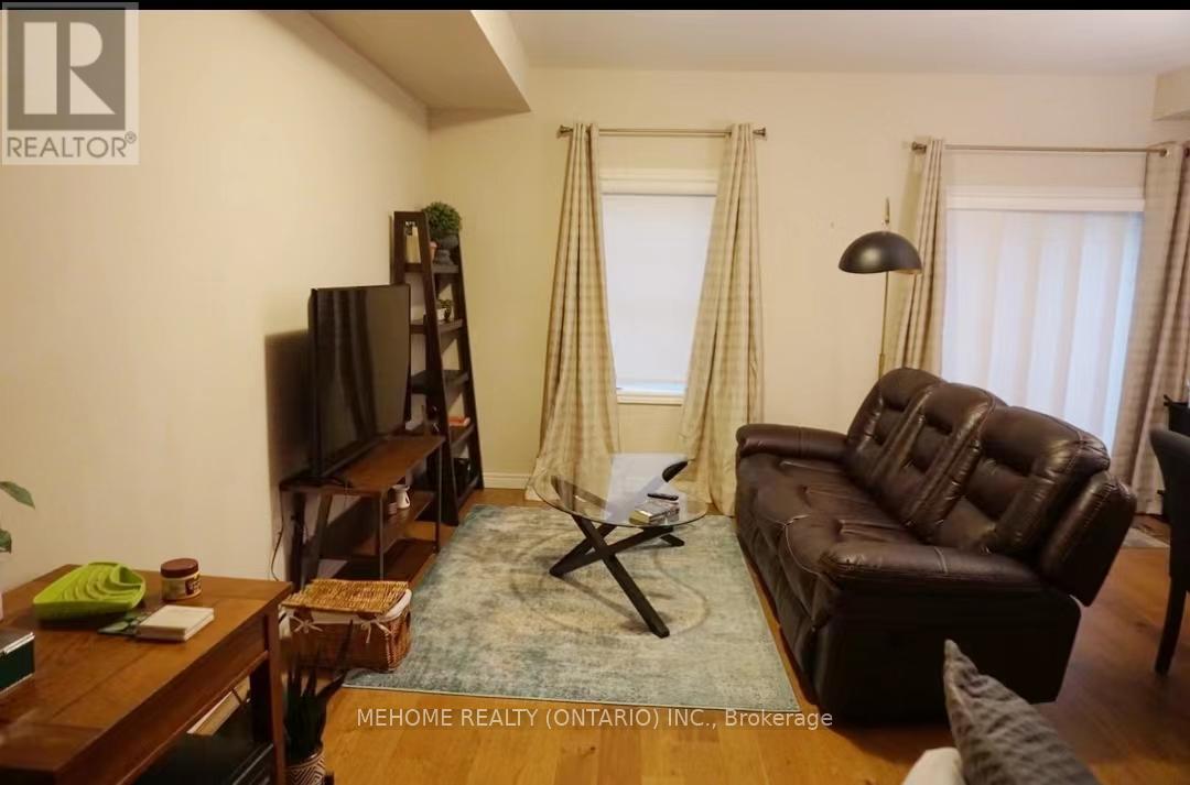 133 St. Leger Street, Kitchener, Ontario  N2H 0B2 - Photo 2 - X12725816