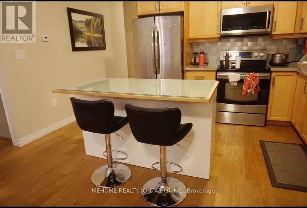 133 St. Leger Street, Kitchener, Ontario  N2H 0B2 - Photo 3 - X12725816