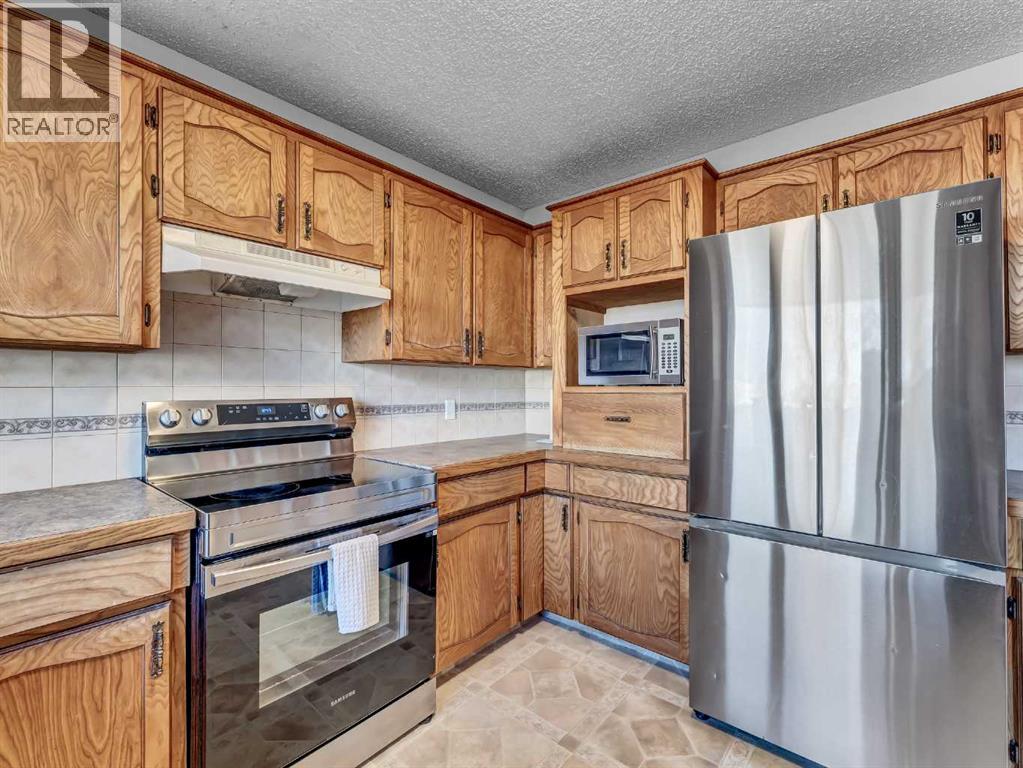 114 Centennial Park Crescent E, Bow Island, Alberta  T0K 0G0 - Photo 15 - A2279697