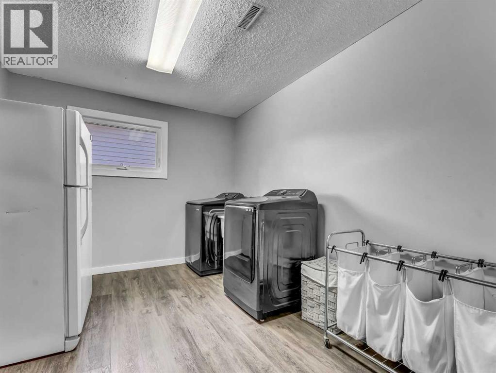 114 Centennial Park Crescent E, Bow Island, Alberta  T0K 0G0 - Photo 25 - A2279697