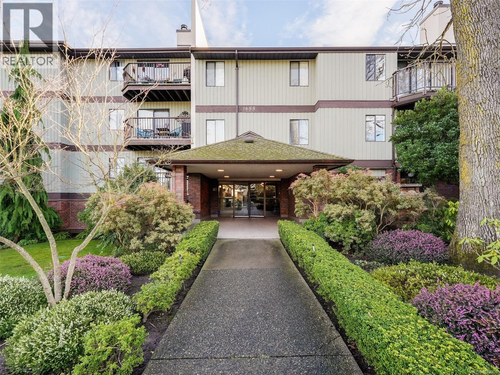 209 1655 Begbie St, Victoria, British Columbia