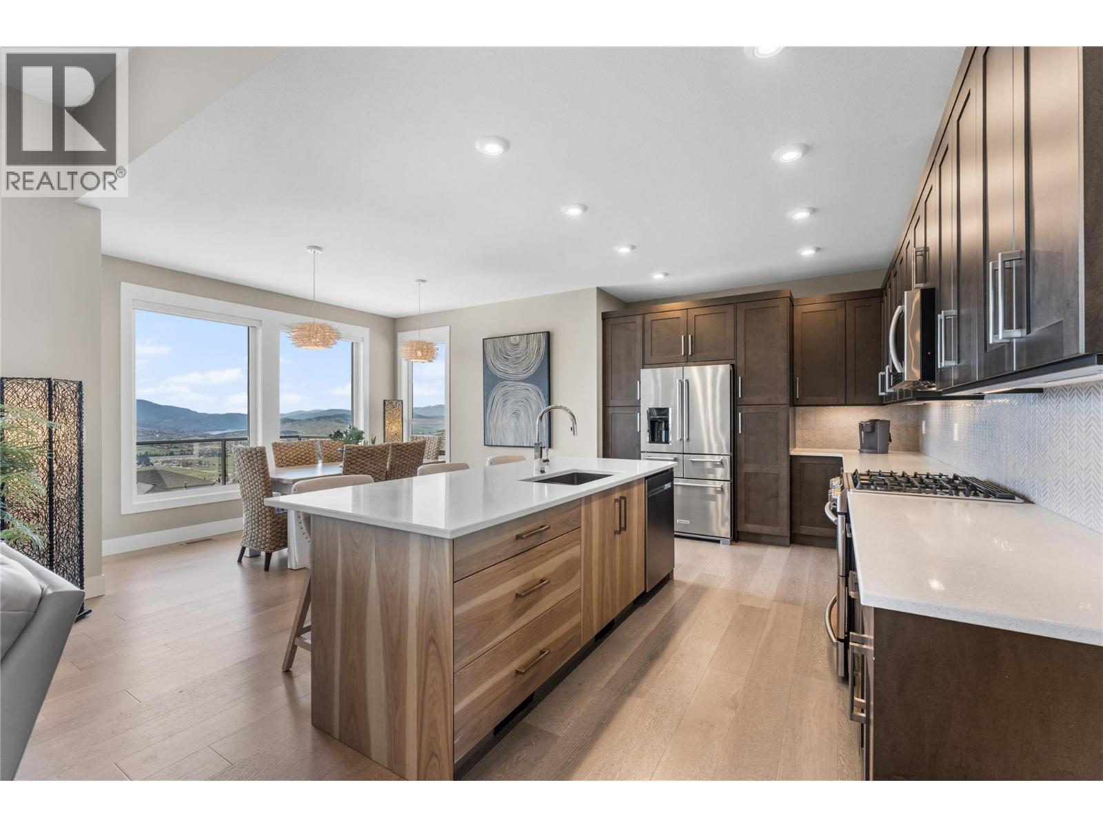 7185 Apex Drive, Vernon, British Columbia  V1B 4E4 - Photo 5 - 10373594