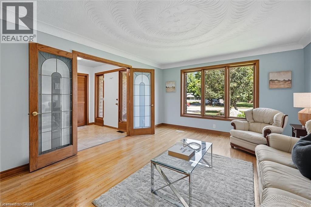 729 Winston Road, Grimsby, Ontario  L3M 4E8 - Photo 14 - 40800406