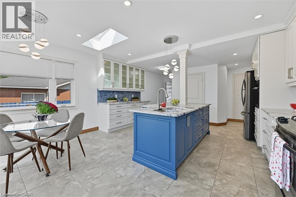 729 Winston Road, Grimsby, Ontario  L3M 4E8 - Photo 9 - 40800406