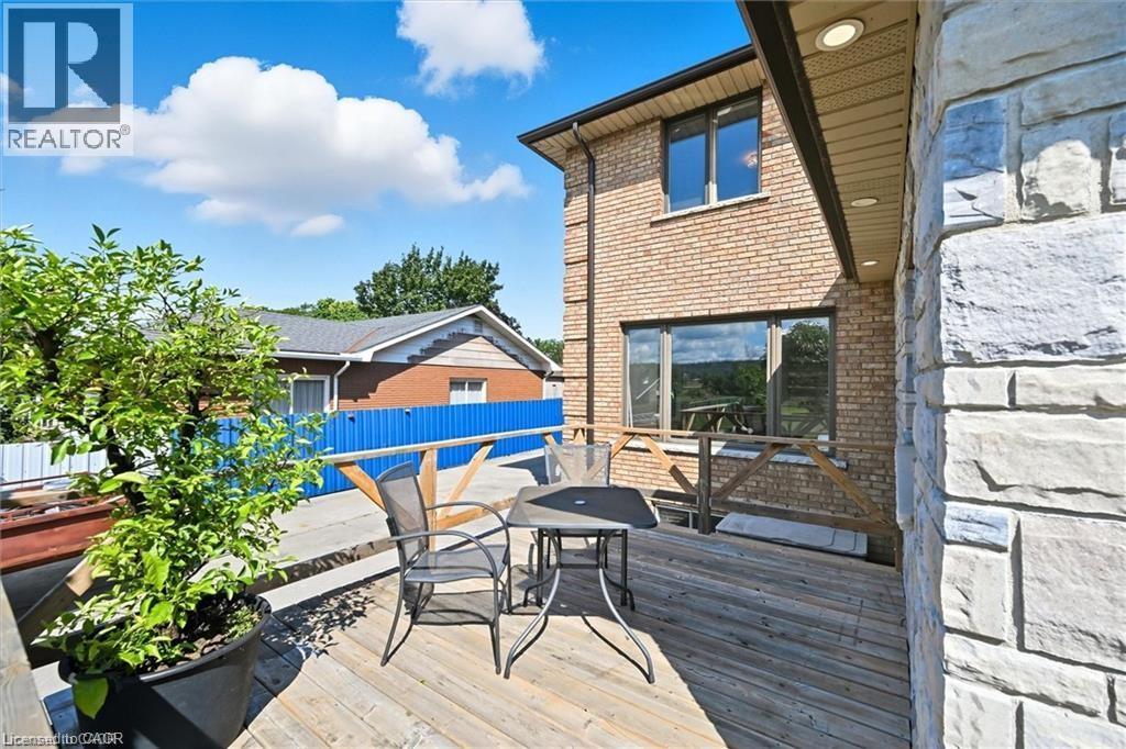 729 Winston Road, Grimsby, Ontario  L3M 4E8 - Photo 41 - 40800406