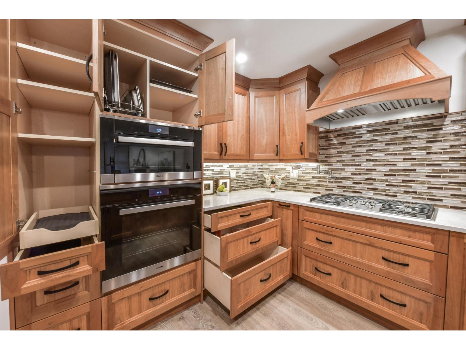 6035 172b Street, Surrey, British Columbia  V3S 6G6 - Photo 11 - R3073075