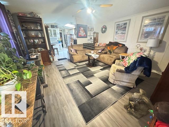 138 Evergreen Dr Nw Nw, Edmonton, Alberta  T5Y 4M2 - Photo 7 - E4470923