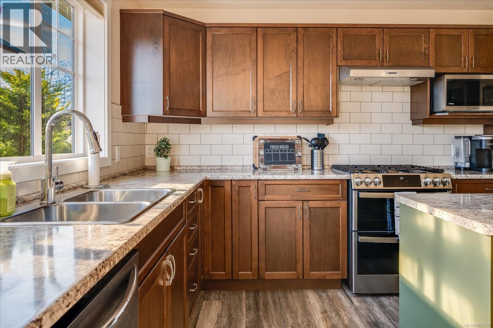 817 Stanhope Rd, Parksville, British Columbia  V9P 0C7 - Photo 12 - 1023796