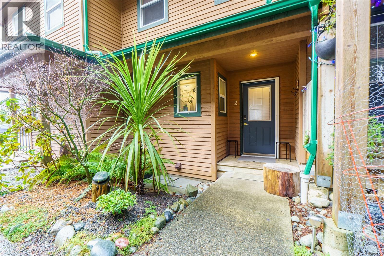 2 1553 Larch Rd, Ucluelet, British Columbia  V0R 3A0 - Photo 2 - 1023725