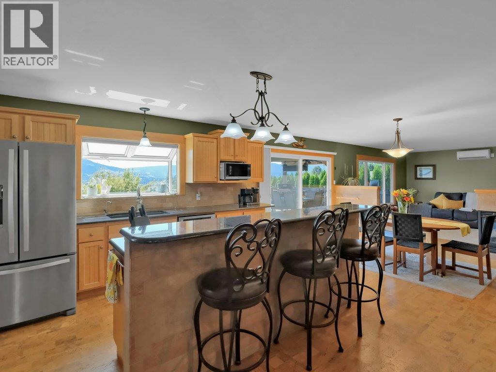 6475 Blue Jay Road, Vernon, British Columbia  V1H 1W5 - Photo 10 - 10373726