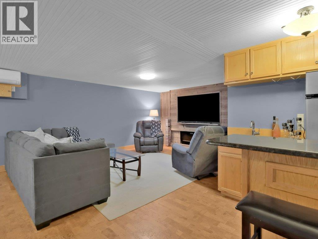 6475 Blue Jay Road, Vernon, British Columbia  V1H 1W5 - Photo 19 - 10373726