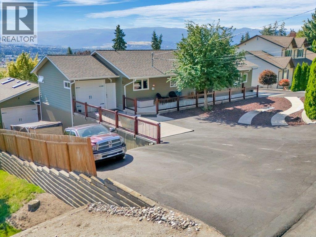 6475 Blue Jay Road, Vernon, British Columbia  V1H 1W5 - Photo 46 - 10373726