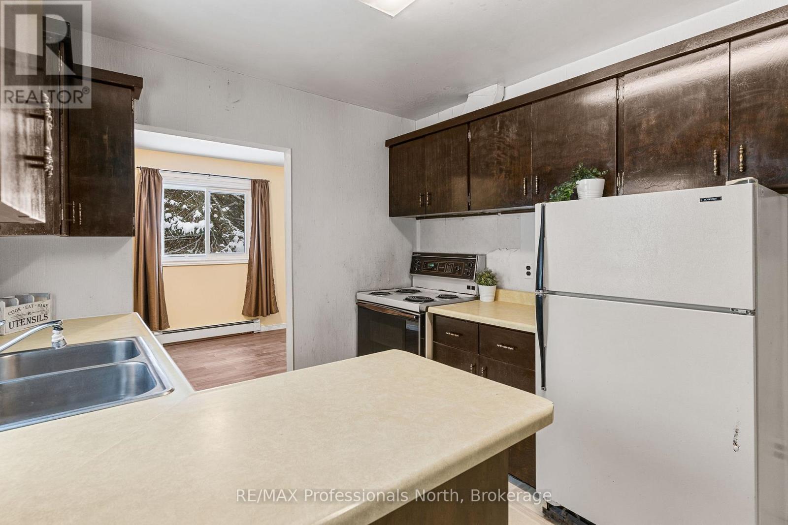 73 Invergordon Avenue, Minden Hills, Ontario  K0M 2K0 - Photo 13 - X12725890