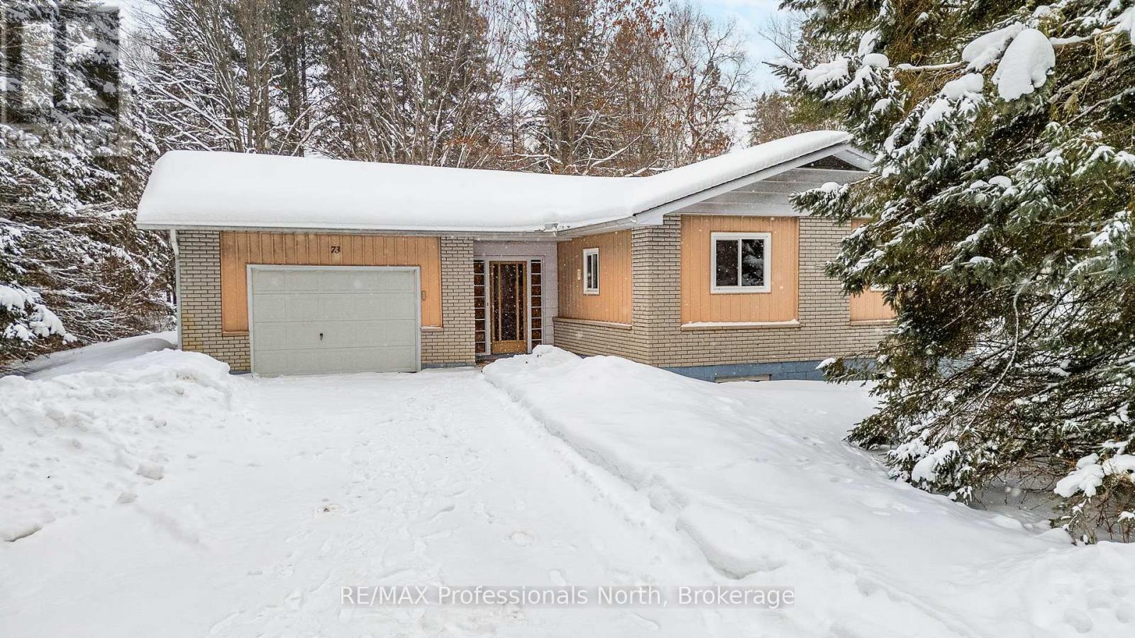 73 Invergordon Avenue, Minden Hills, Ontario  K0M 2K0 - Photo 2 - X12725890