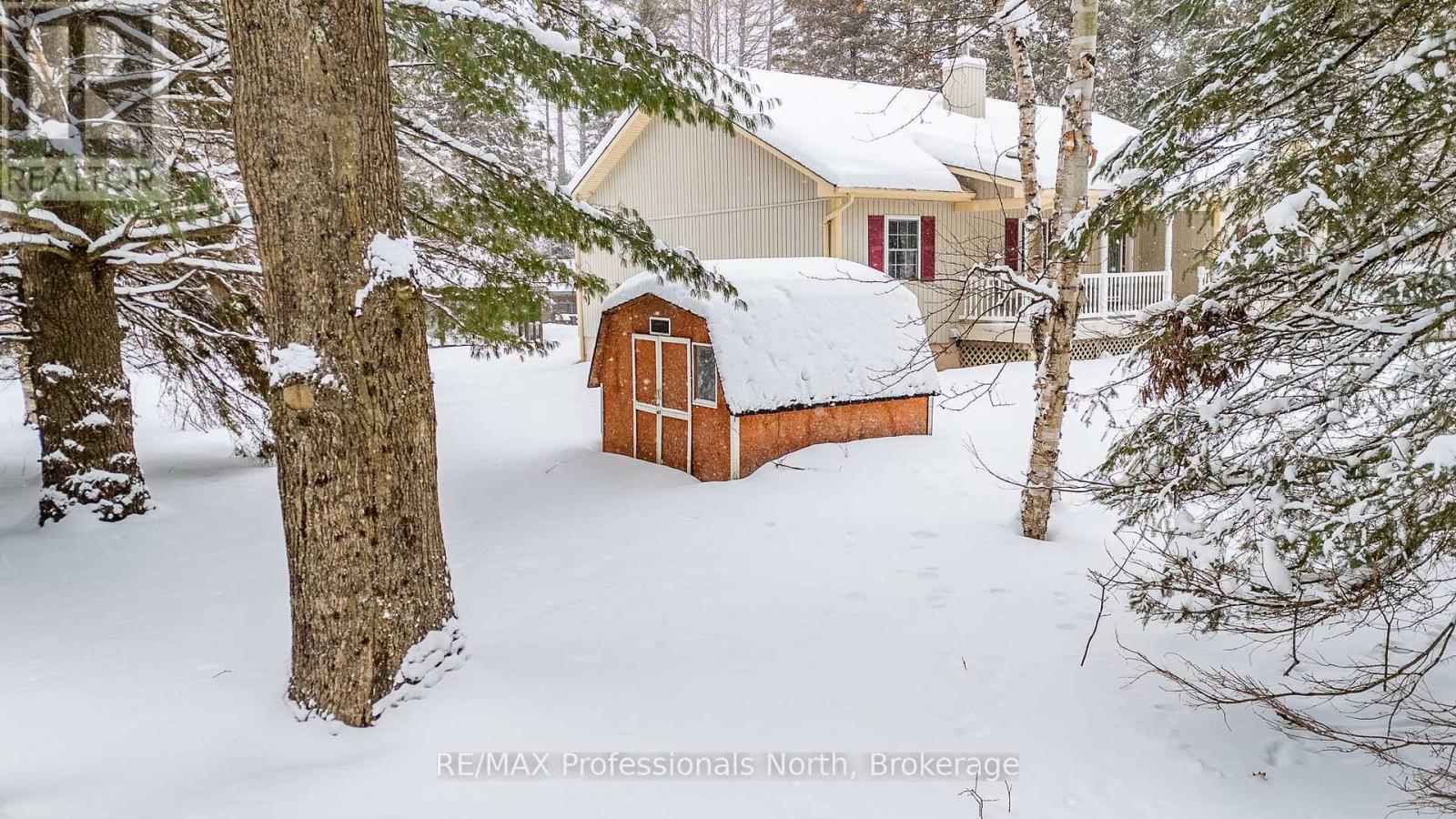 73 Invergordon Avenue, Minden Hills, Ontario  K0M 2K0 - Photo 4 - X12725890