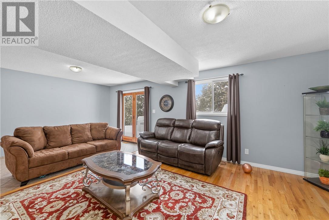 22 Shawn Street, Azilda, Ontario  P0M 1B0 - Photo 29 - 2126175