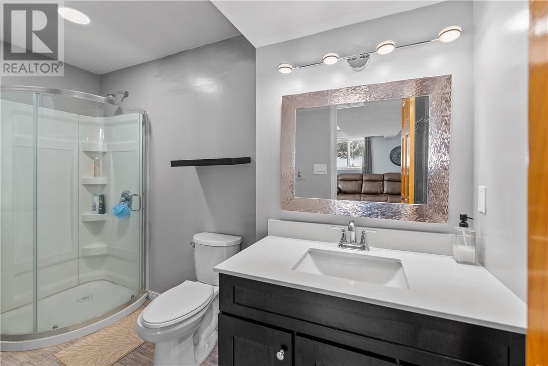 22 Shawn Street, Azilda, Ontario  P0M 1B0 - Photo 30 - 2126175