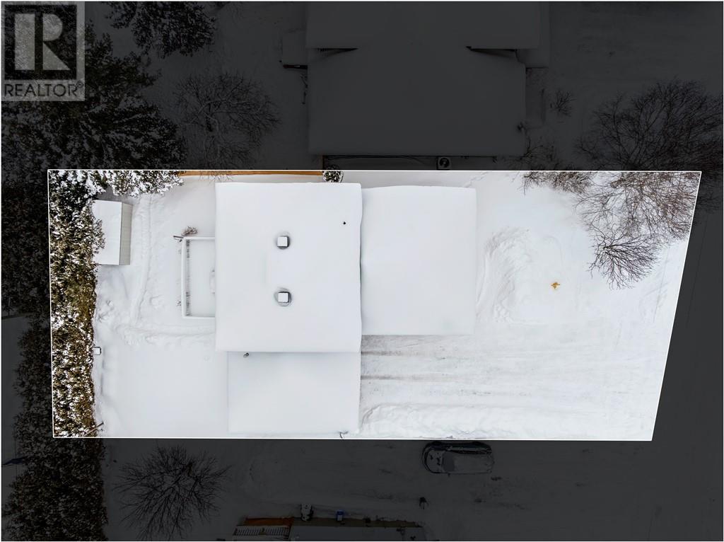 22 Shawn Street, Azilda, Ontario  P0M 1B0 - Photo 4 - 2126175