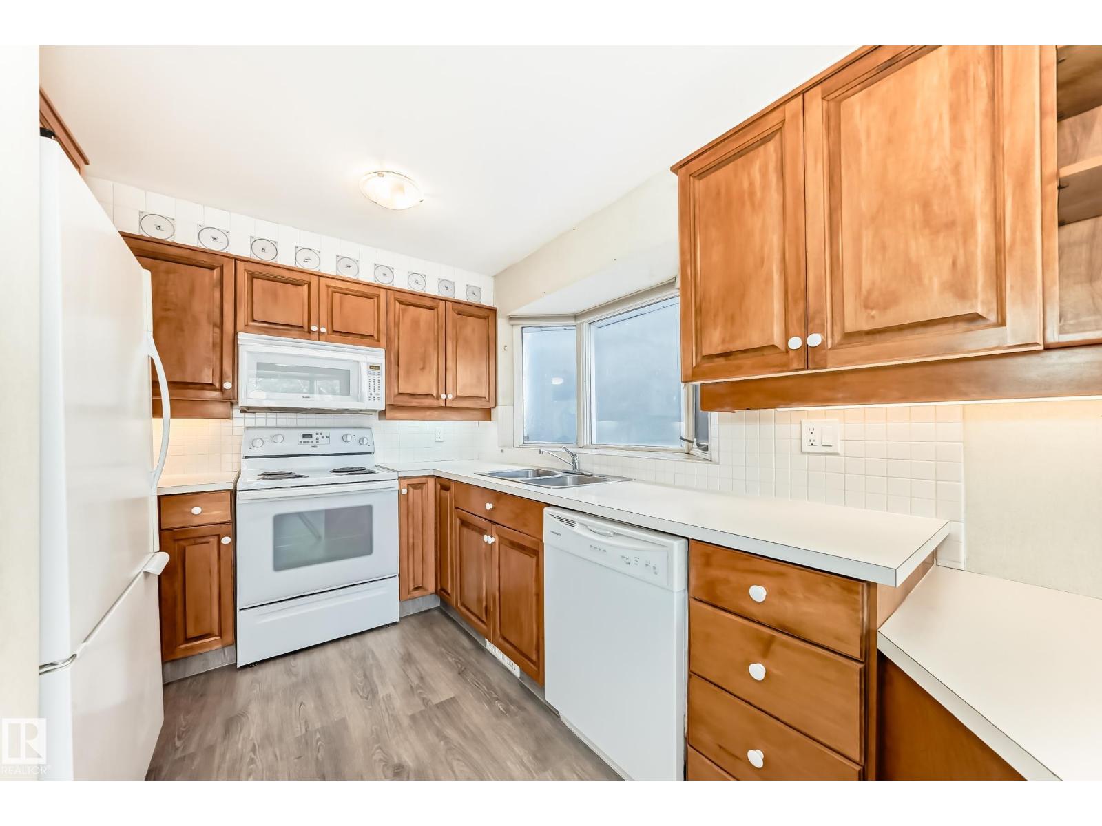 7809 116 St Nw, Edmonton, Alberta  T6G 1P5 - Photo 12 - E4470073