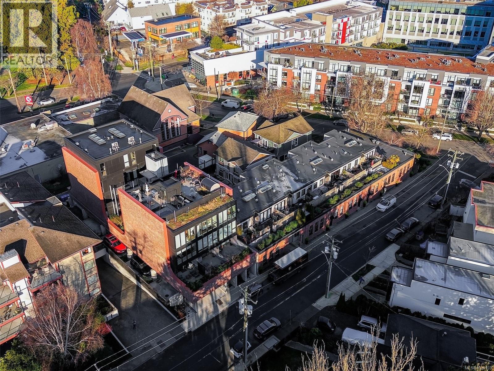 203 430 Parry St, Victoria, British Columbia  V8V 2H7 - Photo 39 - 1024103