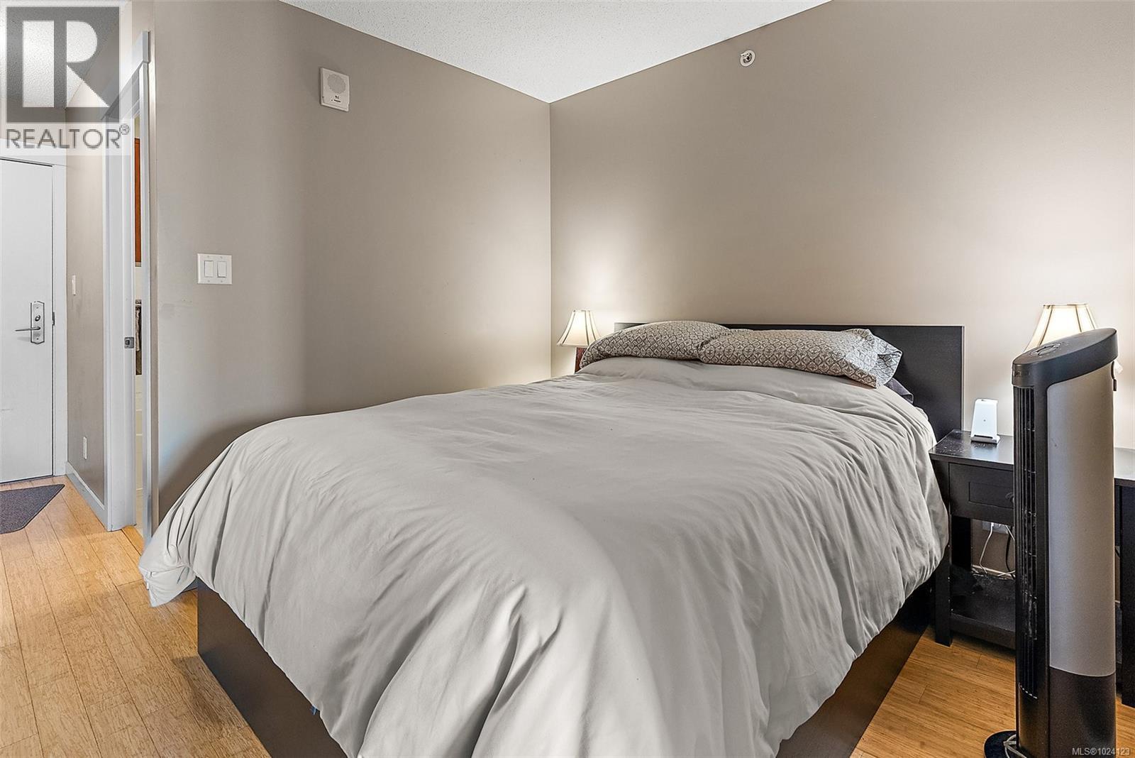 1103 751 Fairfield Rd, Victoria, British Columbia  V8W 4A4 - Photo 9 - 1024123