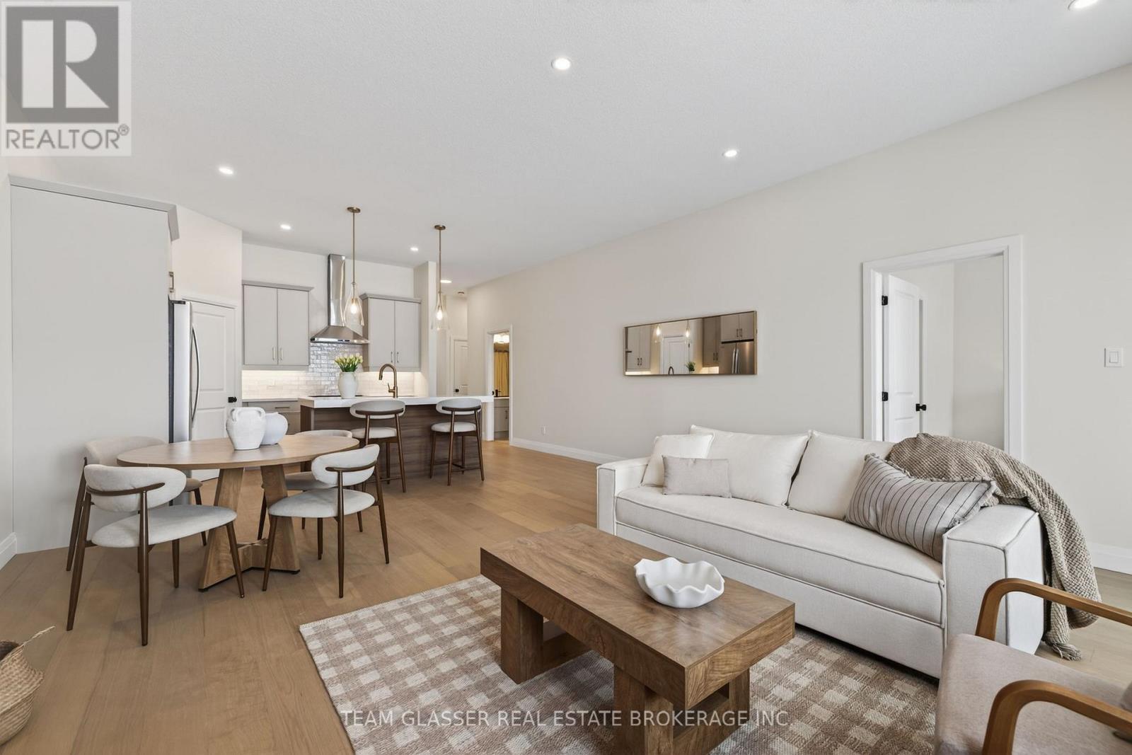 28 Dearing Drive, South Huron, Ontario  N0M 1T0 - Photo 11 - X12725908