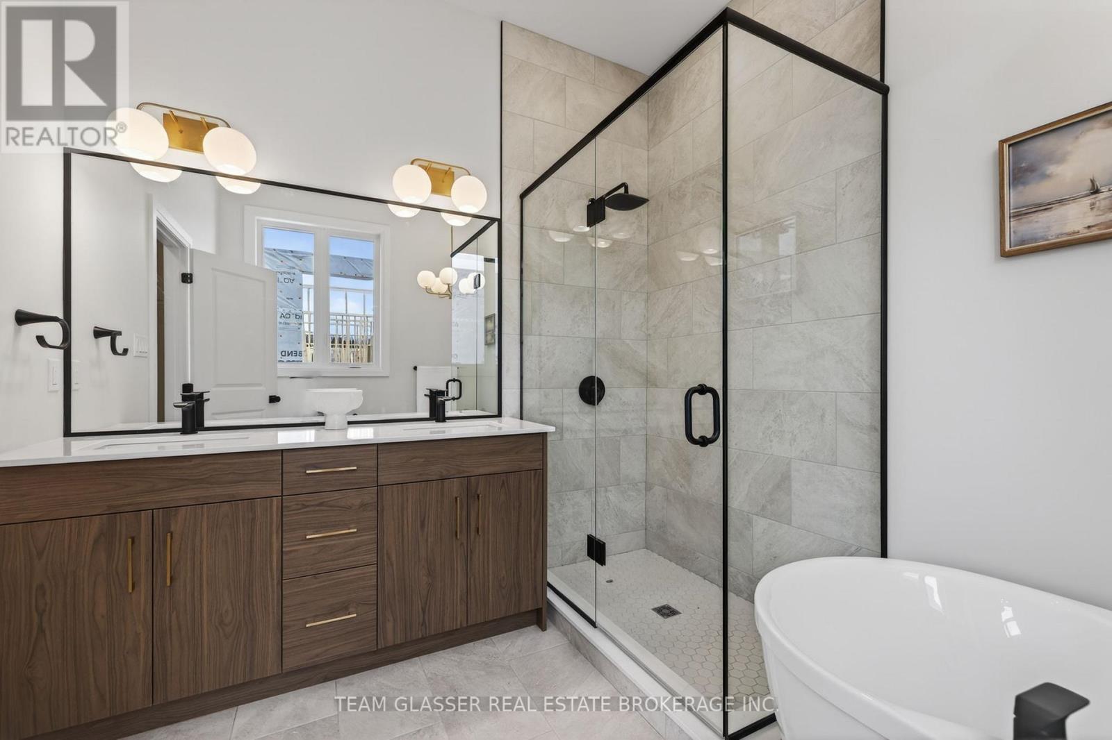 28 Dearing Drive, South Huron, Ontario  N0M 1T0 - Photo 23 - X12725908