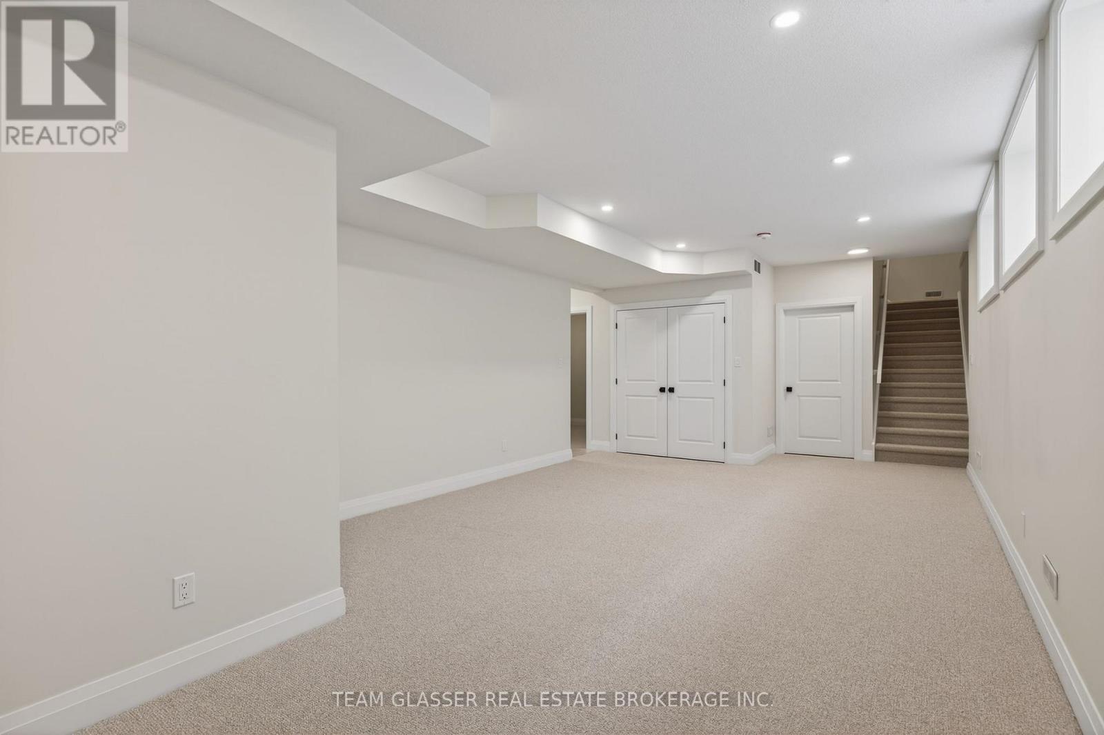 28 Dearing Drive, South Huron, Ontario  N0M 1T0 - Photo 25 - X12725908