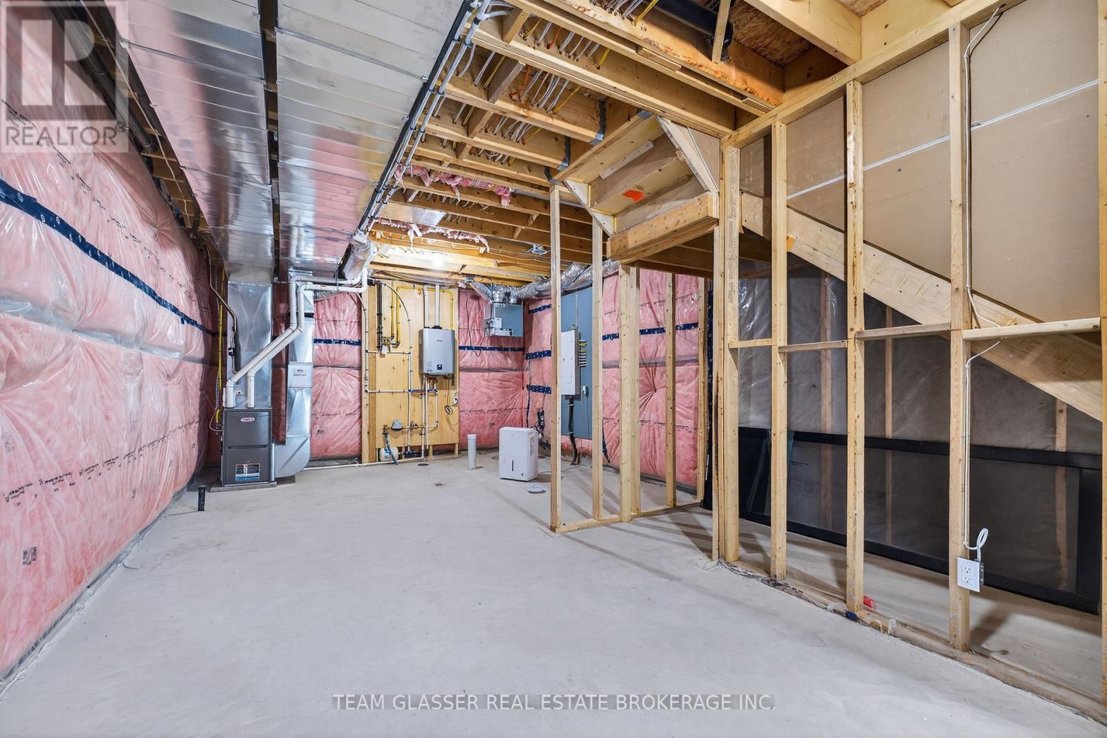 28 Dearing Drive, South Huron, Ontario  N0M 1T0 - Photo 32 - X12725908