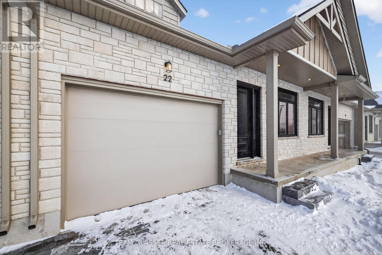 22 Dearing Drive, South Huron, Ontario  N0M 1T0 - Photo 2 - X12725926