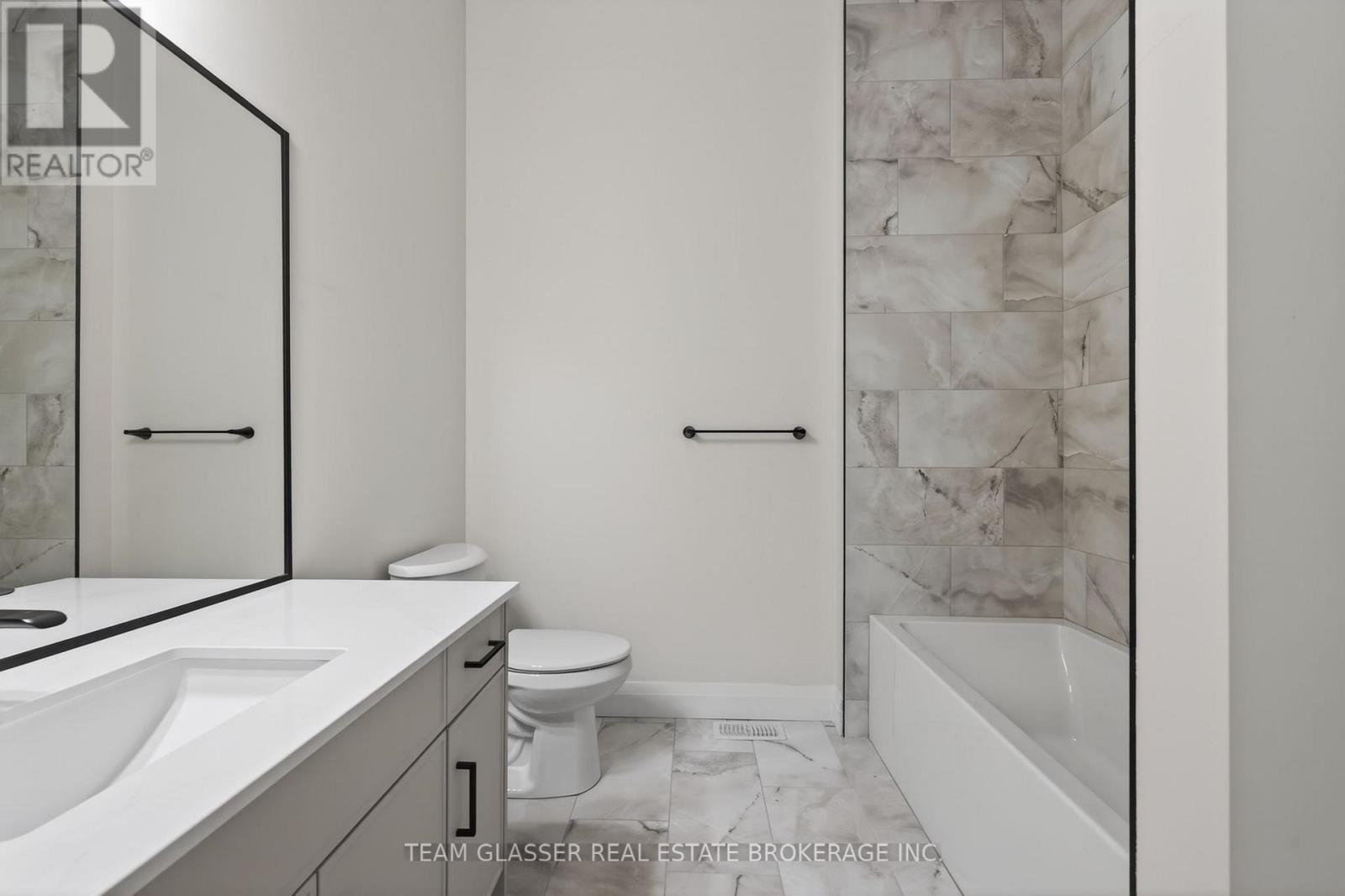 22 Dearing Drive, South Huron, Ontario  N0M 1T0 - Photo 8 - X12725926