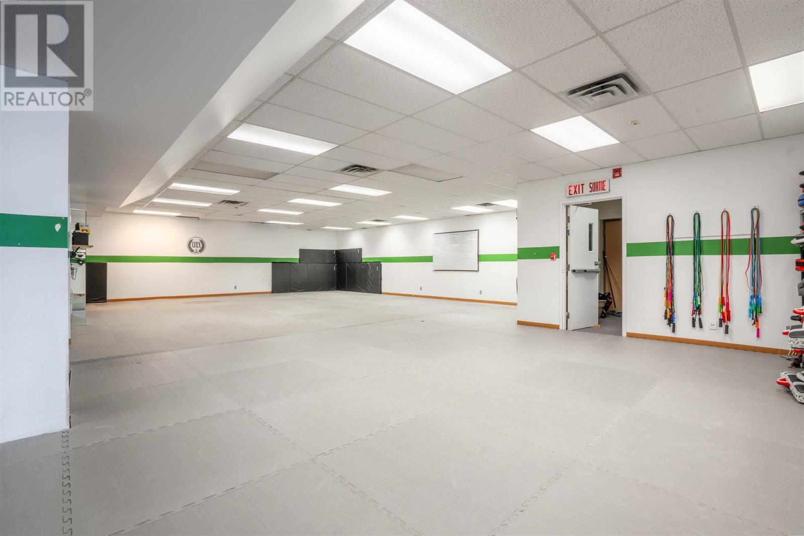 258 Queen St, Sault Ste. Marie, Ontario  P6A 1Y7 - Photo 11 - SM260160