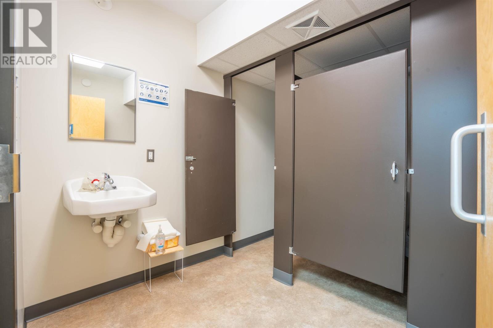 258 Queen St, Sault Ste. Marie, Ontario  P6A 1Y7 - Photo 31 - SM260160